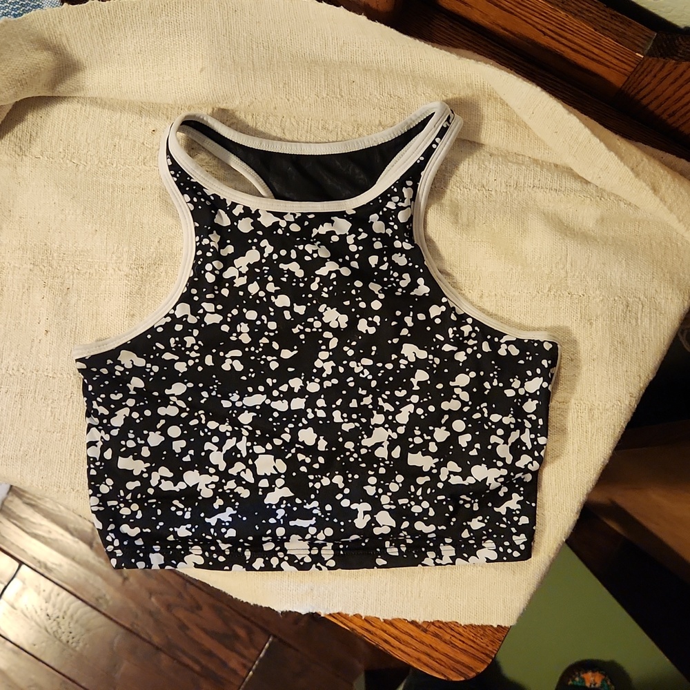 Fabletics sports crop top
